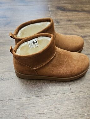 SO WomensTan Suede-Look Faux Fur Lined Ankle Boots